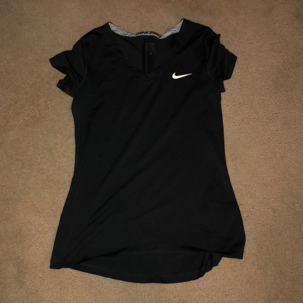 Nike shirt fitted